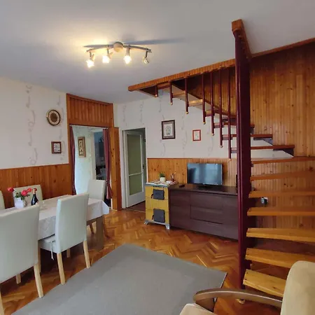 In - Balaton 36498 *