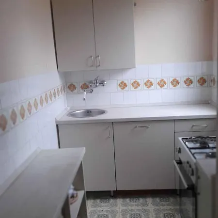 In - Balaton 36498 *